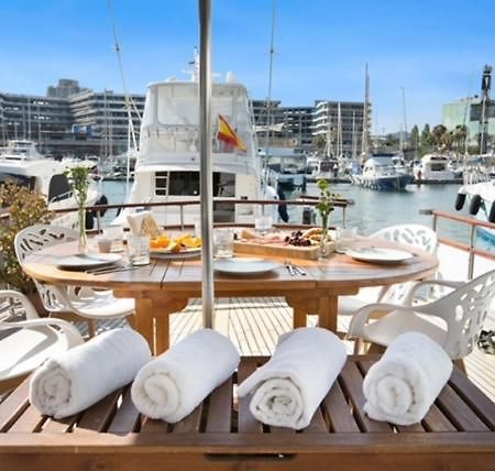 Charming Boat In Barcelona - Perfect Getaway Hotel Сант Адриа де Бесос Екстериор снимка